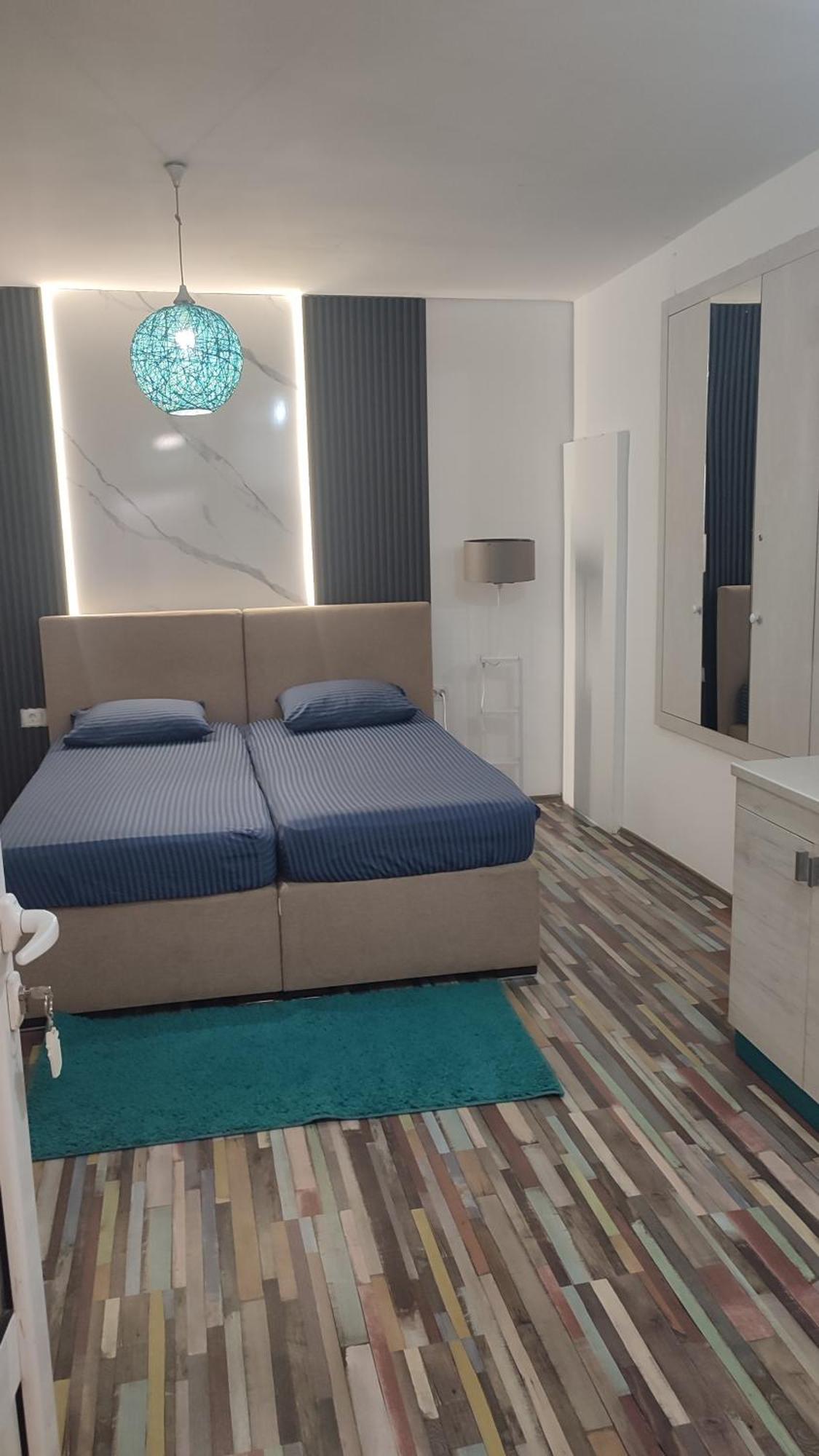 V&J Apartments Podgorica Buitenkant foto