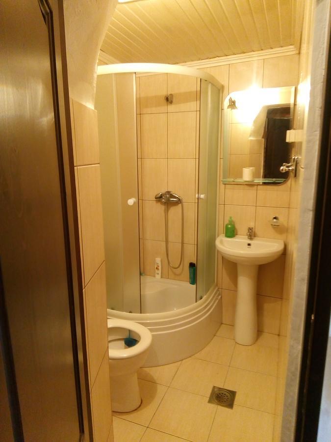 V&J Apartments Podgorica Buitenkant foto